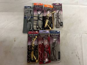 lot 117 image: 7 Variety Foster Grant Reading Glasses