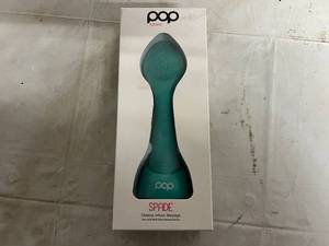lot 132 image: Pop Sonic Spade Facial Cleanser