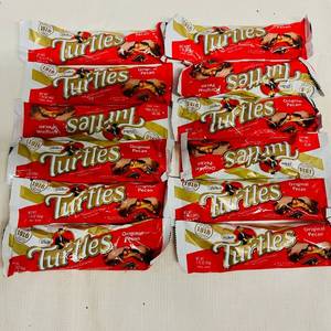 lot 38 image: 12x Turtles Candy Bars
