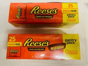 lot 44 image: 2x Reeces Pantry Pack-25 Snack Size