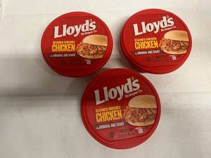 lot 462 image: EE. 3x 16oz Lloyds Seasoned Shredded Chicken in BBQ Sauce