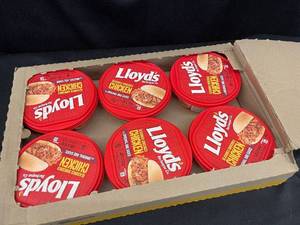 Box of 6 Lloyds Seasoned Shredded Chicken with BBQ Sauce