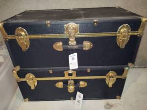lot 400 image: Seward Storage Trunks (2)