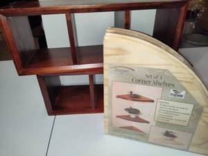 lot 439 image: Lot of Wall Shelves