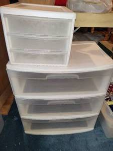 lot 452 image: Three-Drawer Organizers