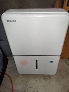 lot 479 image: Toshiba Dehumidifier