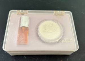 lot 241 image: Vintage Gloria Vanderbilt Perfume and Body Powder