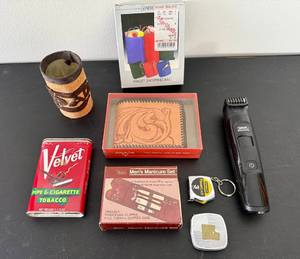 lot 243 image: Misc Mens Pocket Items