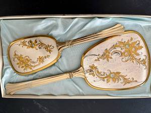 lot 235 image: Vintage Brush and Mirror Vanity Set