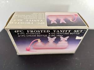 lot 236 image: Frosted Vanity Set
