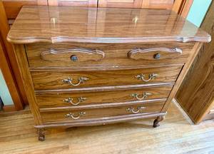 lot 233 image: Dresser