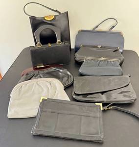 lot 258 image: Lot of Vintage Black Purses and Clutches