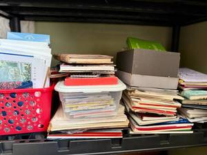lot 279 image: Large Lot of Office Supplies, Note Pads and Greeting Cards