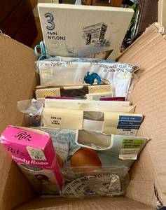 lot 246 image: Lot of Ladies Pantyhose and Other Accessories
