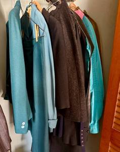 lot 260 image: Lot of Vintage Womens Suits and Coats