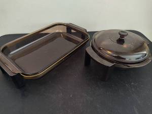 lot 44 image: Vintage Pyrex - Brown Glass