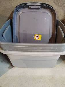 lot 477 image: Five Large Storage Totes 18-20gal