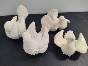 lot 19 image: Two Pairs of White Peace Doves