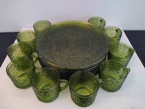 lot 5 image: Vintage Anchor Hocking Soreno Glass Snack Sets