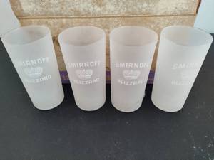 lot 58 image: Lot of Smirnoff High Ball Glasses