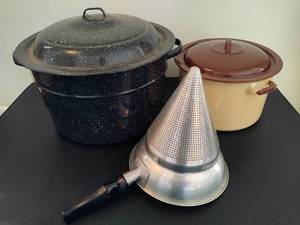 lot 66 image: Lot of Canning Supplies