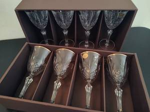 lot 73 image: 8 Lead Crystal Wine Goblets
