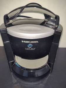 lot 93 image: Black & Decker Lids Off Jar Opener