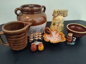 lot 96 image: Brown Stoneware and Misc Decor