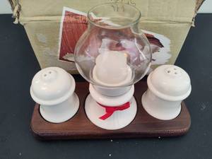 lot 87 image: Candelight Seasoning Set
