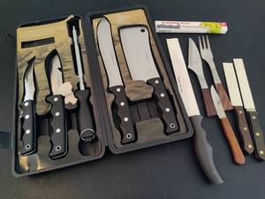 lot 114 image: High Desert Hunting Knife Set