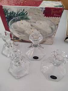 lot 118 image: Glass & Crystal Candleholders