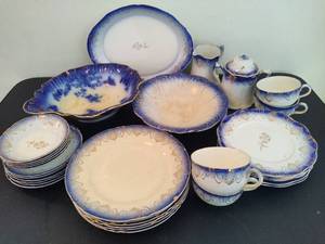 lot 83 image: Vintage Blue White & Gold China Set and Serving Bowls