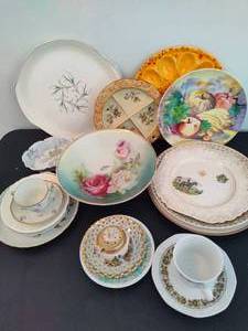 lot 56 image: Assorted Pieces of Mismatched China