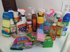 lot 315 image: Asst. Lot #3 of Cleaning Supplies & Chemicals