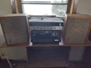 lot 307 image: REALISTIC Brand Speakers, Receiver & Record Player