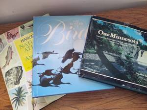 lot 320 image: Lot of Minnesota, Bird and Wildlife Books