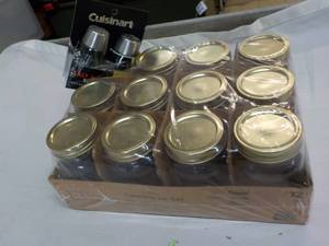 lot 122 image: 1 pint Canning Jar Set and S and P ...