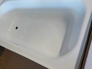 Mavicast Porcelain Enameled Bath Tu...