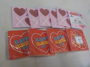 lot 131 image: Napkins...