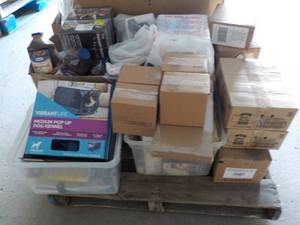 lot 178 image: Pallet of Unclaimed, Overstock and ...