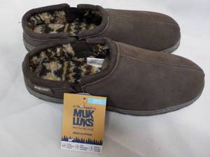 lot 207 image: Muk Luks size 12 Mens Slippers...
