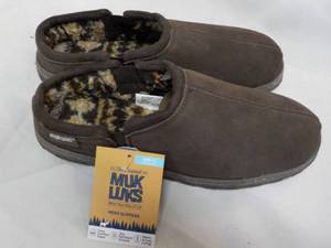 lot 210 image: Muk Luks size 12 Mens Slippers...