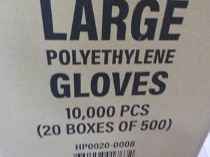 lot 213 image: Case of 10,000 Large Single Use Pol...