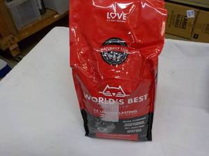 lot 219 image: 8 lb. Bag Worlds Best Unscented Ca...