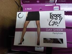 lot 231 image: 17 pair Leggs To Go Day Sheer Pant...