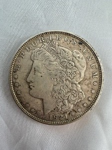 lot 13 image: 1921 MORGAN SILVER DOLLAR - D