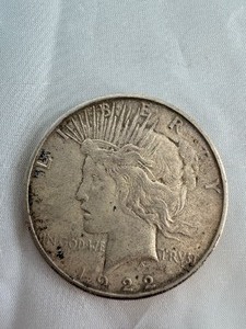 lot 14 image: 1922 PEACE SILVER DOLLAR