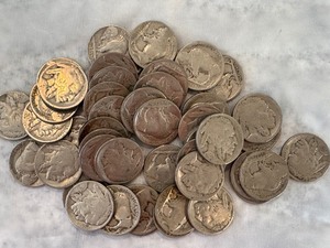 lot 30 image: MIXED LOT OF BUFFALO NICKELS