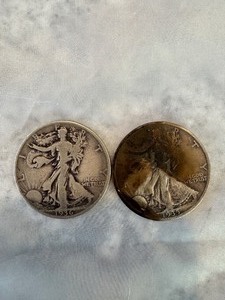lot 42 image: LOT OF 2 STANDING LIBERTY HALF DOLLAR