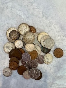 lot 44 image: MIXED LOT FOREIGN COINS